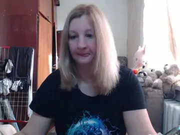 BustyBlondy  live sex cam