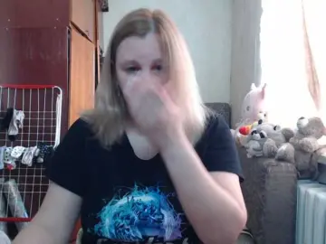 BustyBlondy  live sex cam