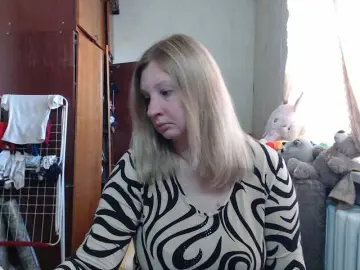 BustyBlondy  live sex cam