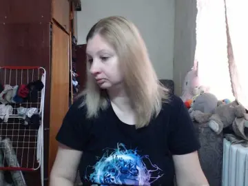 BustyBlondy  live sex cam