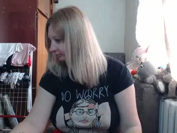 BustyBlondy  live sex cam