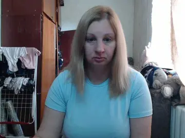 BustyBlondy  live sex cam