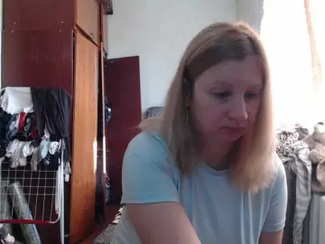 BustyBlondy  live sex cam