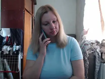 BustyBlondy  live sex cam