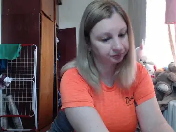 BustyBlondy  live sex cam