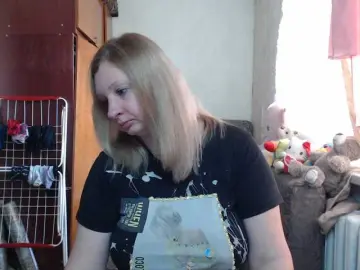 BustyBlondy  live sex cam