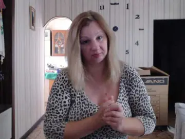 BustyBlondy  live sex cam