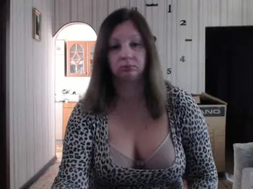 BustyBlondy  live sex cam