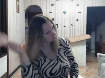 BustyBlondy  live sex cam