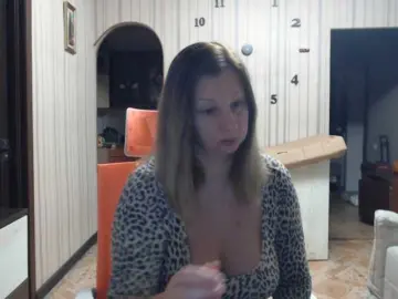 BustyBlondy  live sex cam