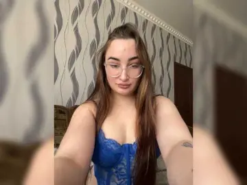Elaine-Bell  live sex cam