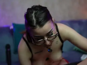 KimJada  live sex cam