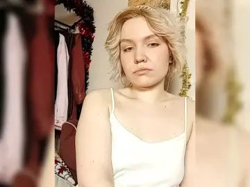 Tikoffka  live sex cam