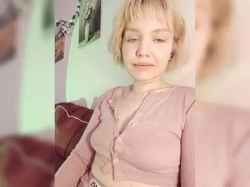 Tikoffka  live sex cam