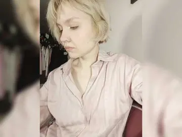 Tikoffka  live sex cam