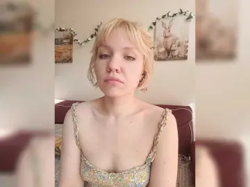 Tikoffka  live sex cam
