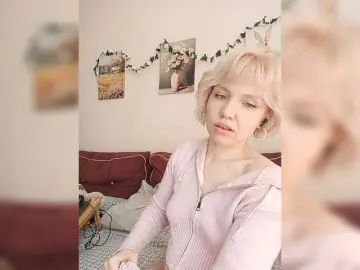Tikoffka  live sex cam