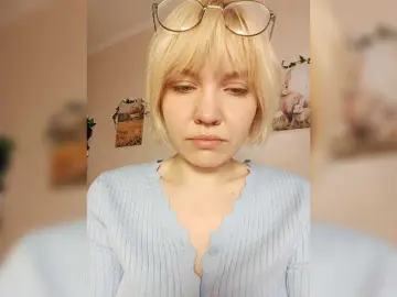 Tikoffka  live sex cam