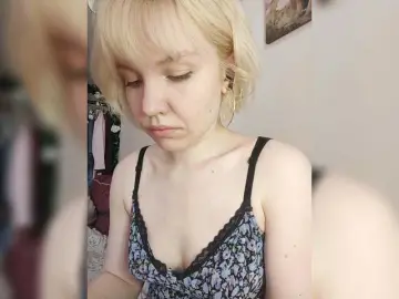 Tikoffka  live sex cam