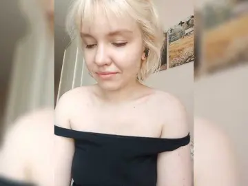 Tikoffka  live sex cam