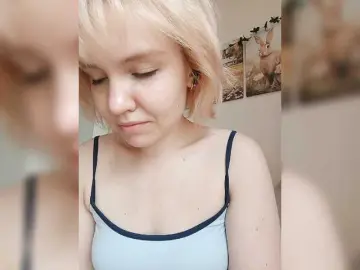 Tikoffka  live sex cam