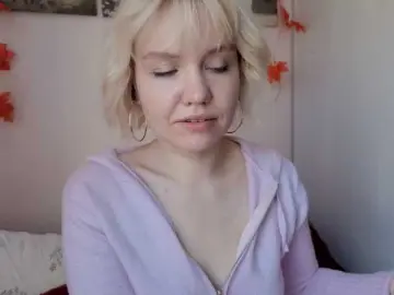 Tikoffka  live sex cam