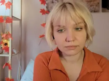 Tikoffka  live sex cam