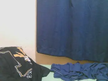 Naughty-slender  live sex cam