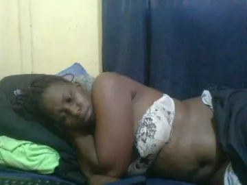 Naughty-slender  live sex cam