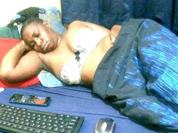 Naughty-slender  live sex cam