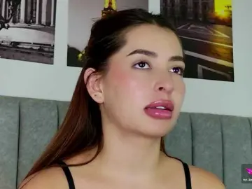 Caralella  live sex cam