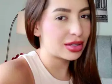 Caralella  live sex cam