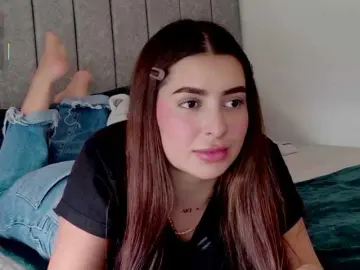 Caralella  live sex cam