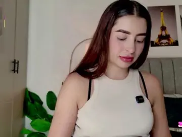 Caralella  live sex cam
