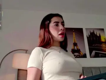 Caralella  live sex cam