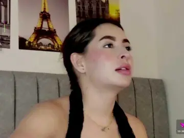Caralella  live sex cam