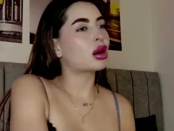 Caralella  live sex cam