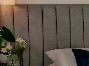 Caralella  live sex cam