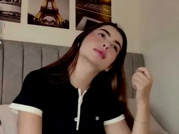 Caralella  live sex cam