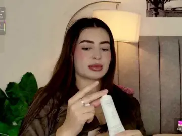 Caralella  live sex cam