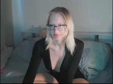 Chloe1love  live sex cam