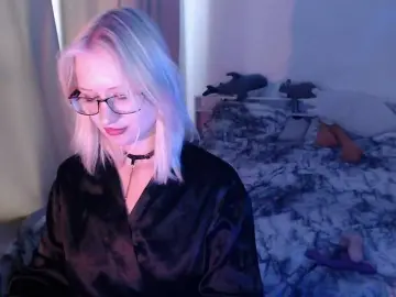 Chloe1love  live sex cam