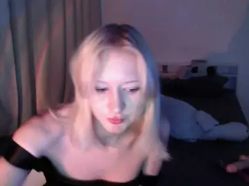 Chloe1love  live sex cam