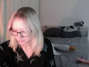 Chloe1love  live sex cam