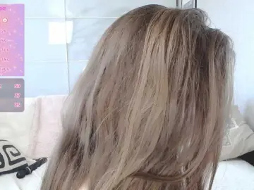 KarolinaLiss  live sex cam