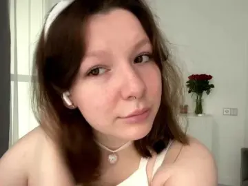 MaryannaZacate  live sex cam