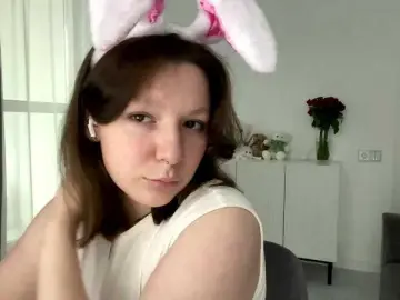 MaryannaZacate  live sex cam