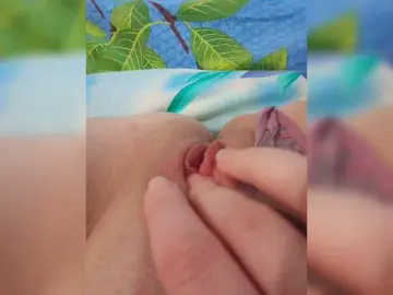 SexyKiss1  live sex cam