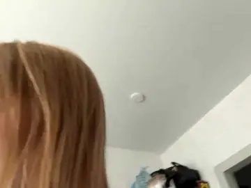 TracieSebron  live sex cam