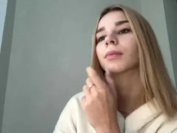 TracieSebron  live sex cam